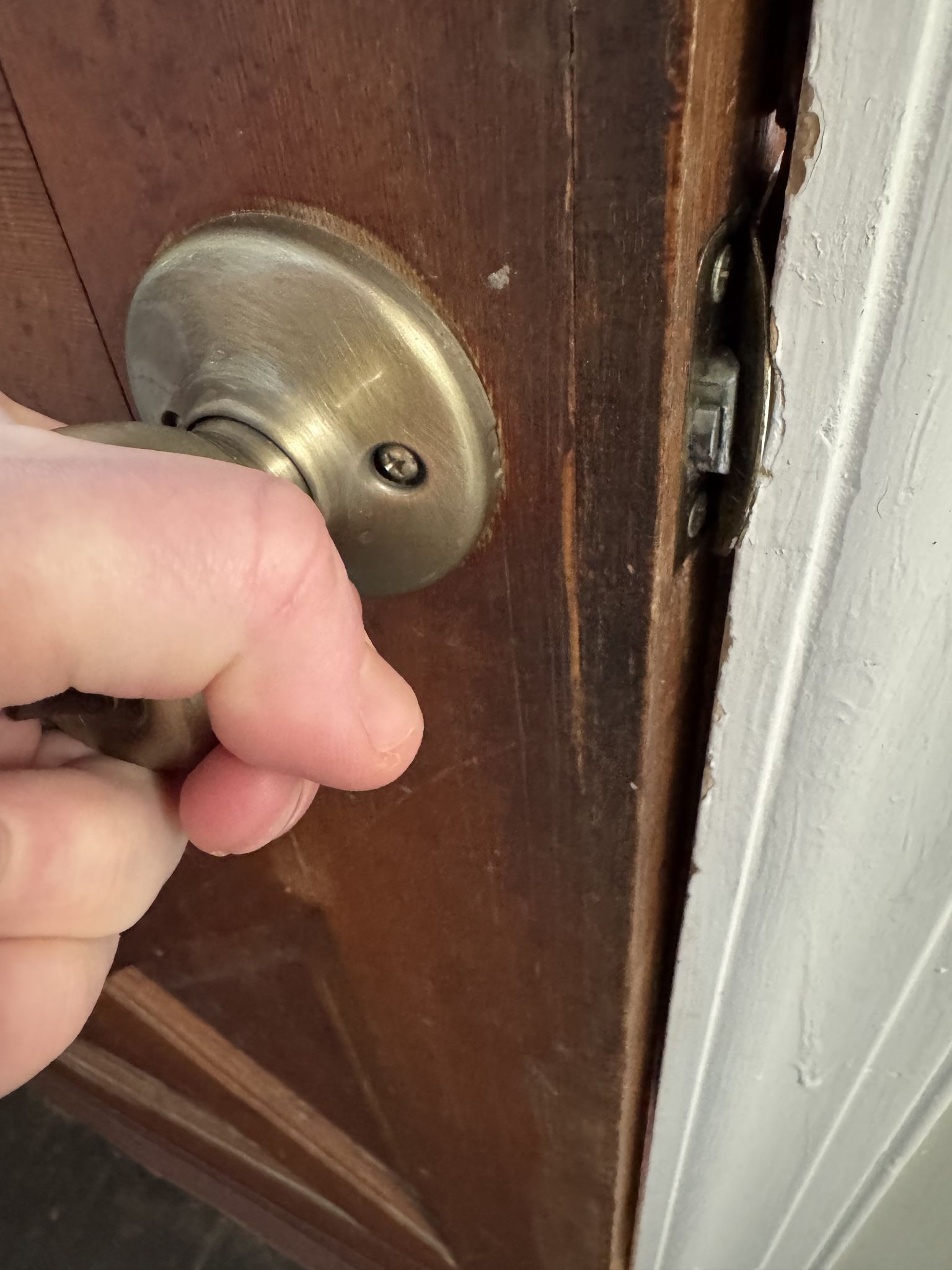 Door wouldn’t open this morning so I had to @JAImesey it open with a multi tool.