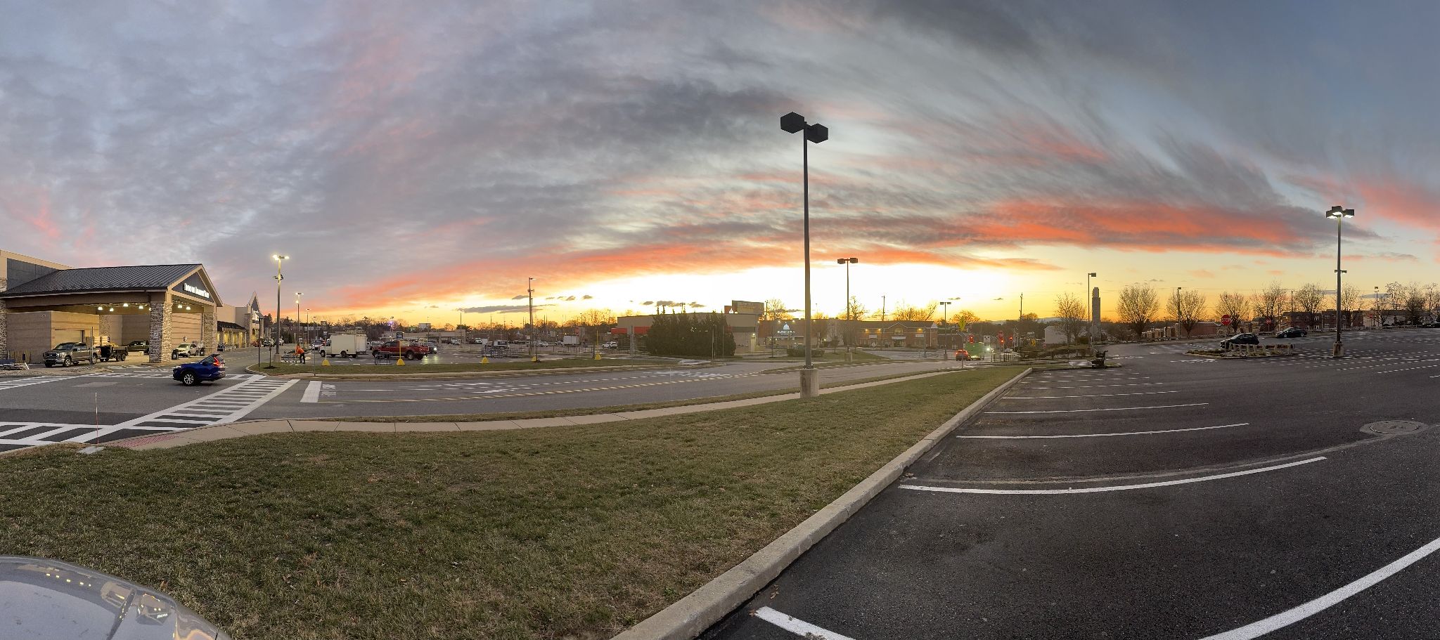 Lowe’s panorama 